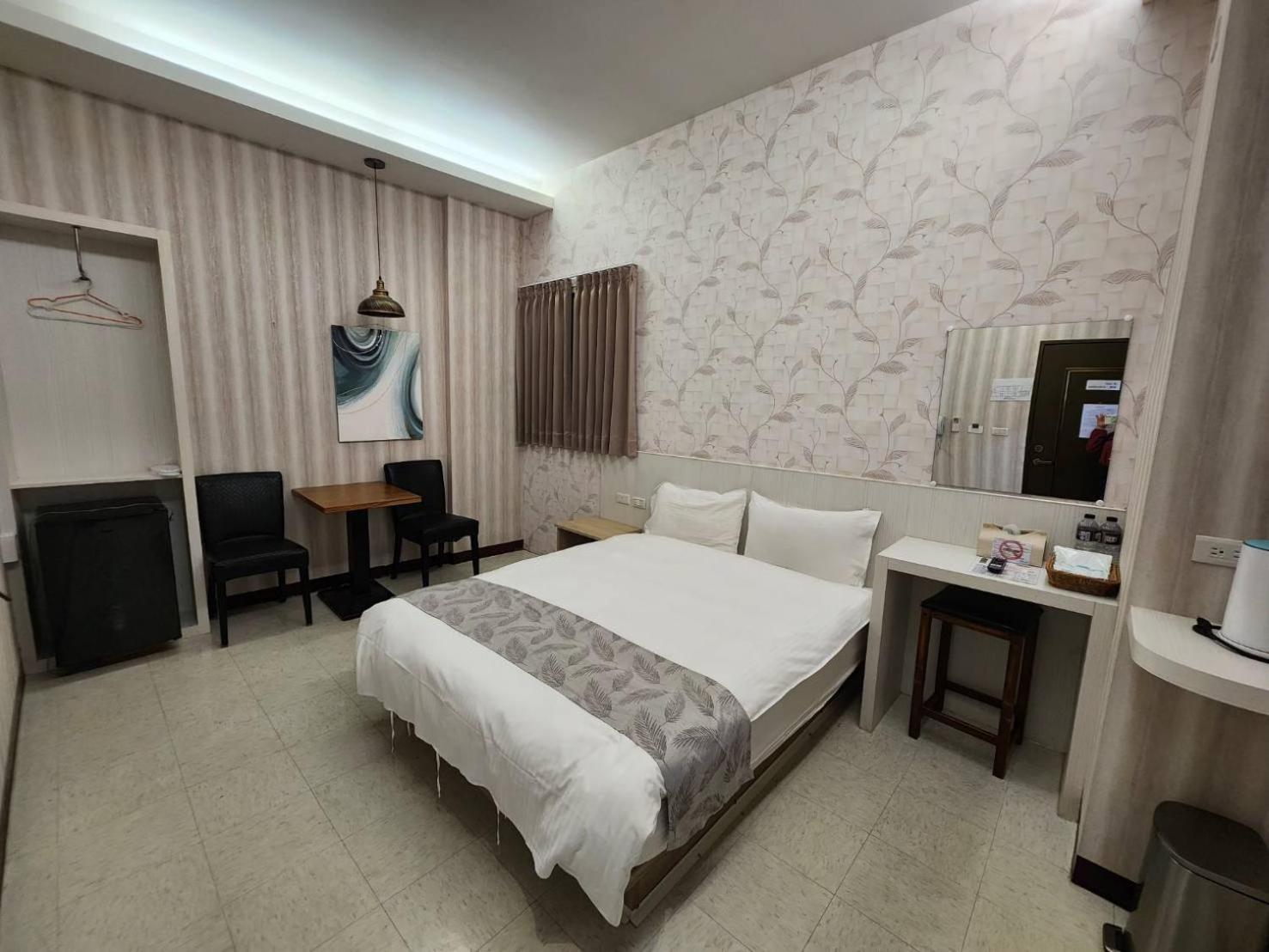Jia-Jia Business Hotel Лодун Экстерьер фото